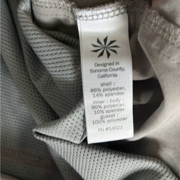 Athleta :: Chelsea Cargo Pocket Lined:: Skort :: Size 6 - Picture 6 of 11